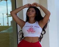 Musarra endorses various brands including Fashion Nova through her Instagram.
